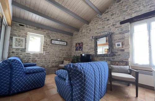 Saint-Denis-d'Oleron House | Maison cosy au cœur du village, 4 couchages, proche plage et port, Wifi inclus - FR-1-246A-134
