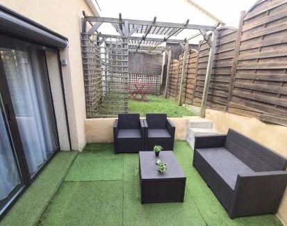 Liberation House | Maison cosy avec jardin privé proche gare