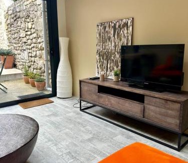 Crepy-en-Valois House | Maison cosy pour 2 à Crépy, véranda et jardin