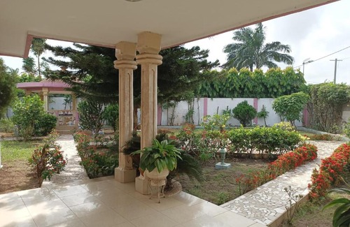 Porto-Novo Bed & Breakfast | Maison d'hôtes Le Mistral