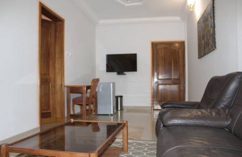 Ouagadougou House | Maison D Hote Villy