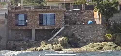 Miomo Apartment | maison de bord de mer cap corse