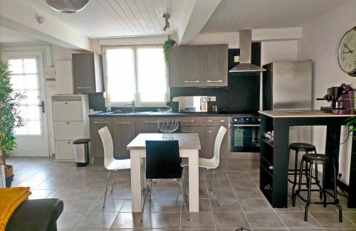 Gerzat House | Maison de bourg avec terrasse
