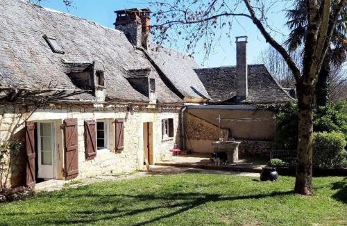Borreze House | Maison de campagne avec piscine partagée, à proximité de Sarlat, sentiers pédestres et sites touristiques. - FR-1-616-79
