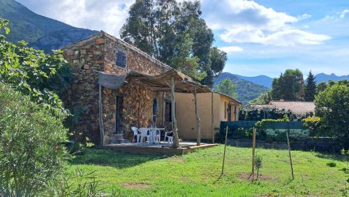 Galeria House | Maison de caractère, pierre sèche, Galéria, pour 2