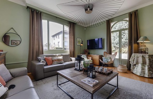Vassieux - Crepieux House | Maison de Famille Avec Piscine à Louer en Août