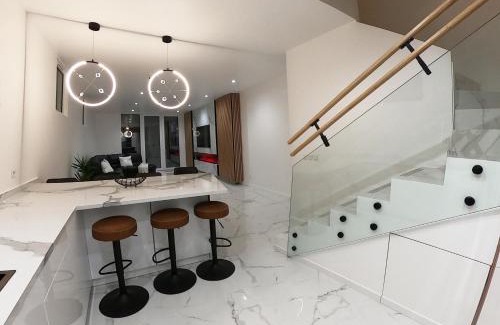 Bievres House | Maison de Luxe proche Orly Versailles Paris