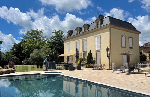 Capdenac-Le-Haut House | Maison de maître with view of listed village