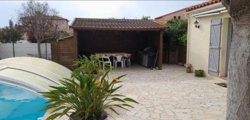 Claira House | Maison de vacances avec 4 chambres-Piscine-Clim-WiFi