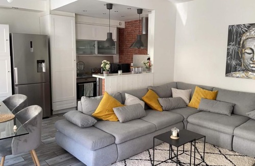 La Redoute-Le Fort House | Maison de Ville Dotée D'un Jacuzzi à 15 Minutes de L'arc de Triomphe