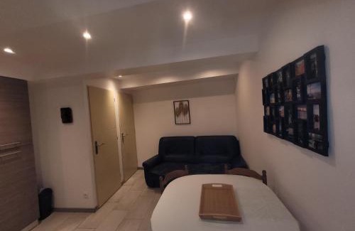 Bassan House | Maison de village
