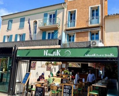 Sainte-Maxime City Centre House | Maison de village rénovée avec vue mer exceptionnelle