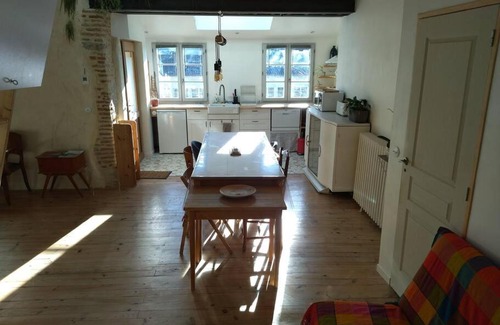 Cahors House | Maison de ville atypique avec filet suspendu