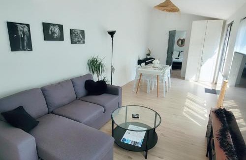 La Rochelle Apartment | Maison de ville au calme avec jardin et parking