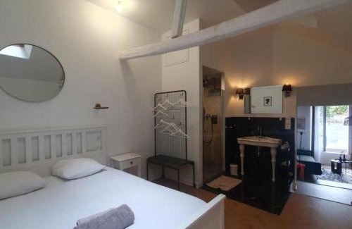 Fontainebleau House | Maison de Vincent et Lydia
