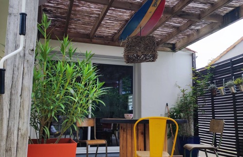 Angles House | Maison des Papillons