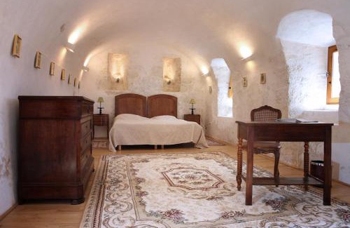 Beynac-et-Cazenac House | Maison des Sarrasins