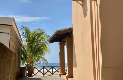 Popoyo House | Maison du Soleil beach front property located in playa Guasacate Popoyo Rivas