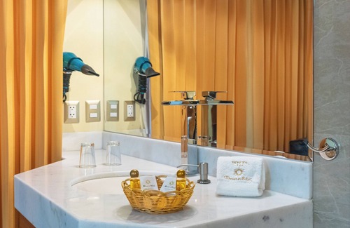 Historical Center Hotel | Maison du Soleil
