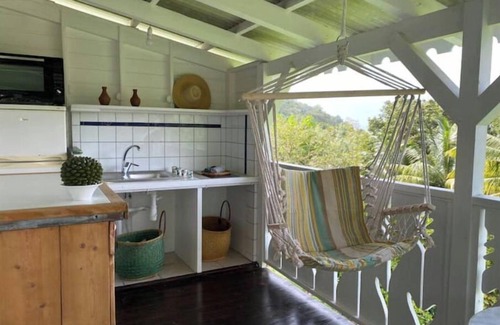 Fonds Saint Denis House | Maison en Bois en Pleine Nature
