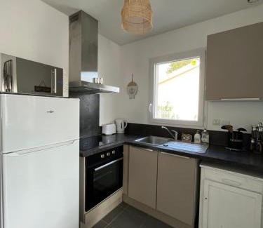 Bouliac Apartment | Maison Eugenie Arena, Gendarmerie, Rocade