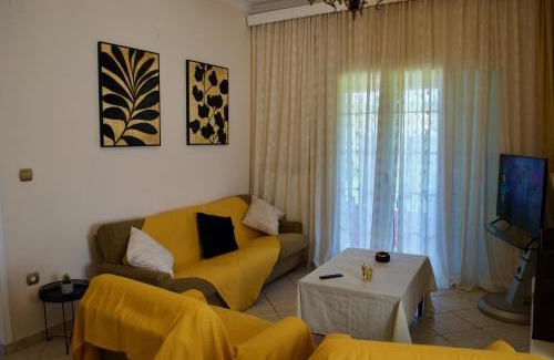 Sinarades House | Maison Euphoria