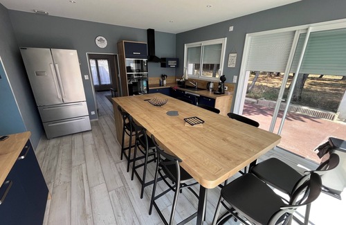 Bretignolles-sur-Mer House | Maison Familiale Chic et Confortable Avec Piscine à 50 Mètres de Locéan