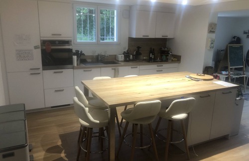 Pierrevert House | Maison Familiale en Luberon. 4 Chambres, 2 Sdb, Piscine 360 cm, 6 à 8 Couchages