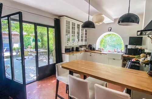 Belvezet House | Maison Familiale Proche D'uzes Avec Piscine
