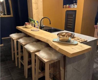 Formigueres Ski Chalet | Maison Familiale Style Chalet - Centre village