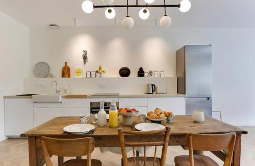 Saint-Jacques-de-la-Lande Apartment | Maison Joseph - Chambre 1