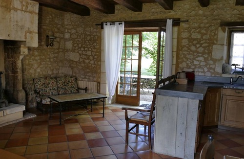 Saint-Martin-des-Combes House | Maison de Caractère au Centre du Périgord, Stage de Poterie Possible sur Site