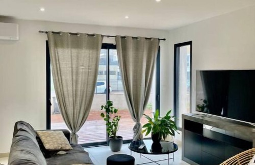Garons House | Maison Garons
