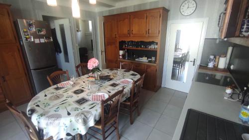 Tournon-Saint-Martin House | maison grand parking privé