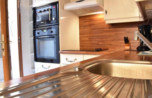 Les Ayguades Apartment | Maison Gruissan, 2 pièces, 5 personnes - FR-1-229A-539