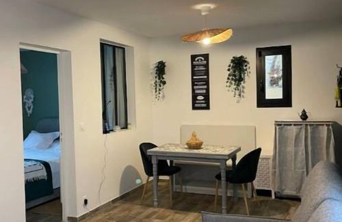 Orly House | Maison Individuelle sur Propriété
