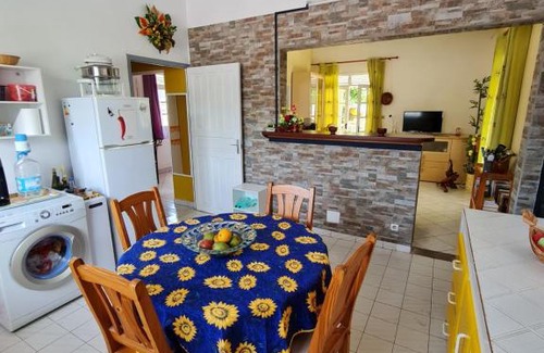 Trois-Rivieres House | Maison Le Colibri