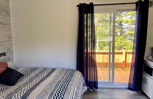 Petite-Vallee Hotel | Maison Lebreux - Motel