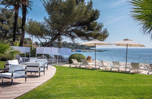 Saint-Raphael Apartment | Maison Mauresque - "Shakespeare" Jacuzzi Suite