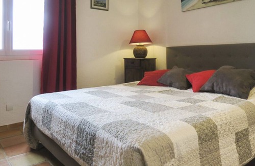 Speracedes Villa | Maison Miel - Three Bedroom Villa, Sleeps 6