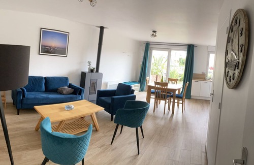 Reville House | Maison Neuve Bord de mer