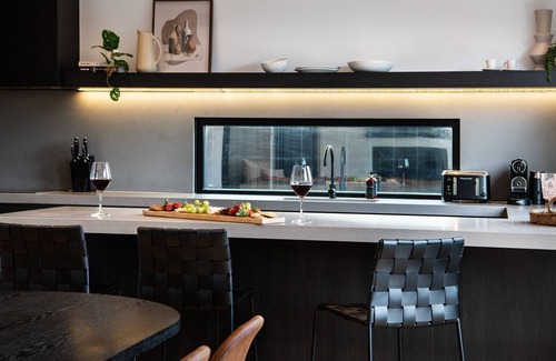 Daylesford House | Maison Noire- stunning Scandinavian design, great location