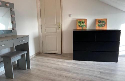 Dol-de-Bretagne Apartment | Maison NYNO DIGRABEN