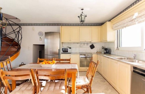 Porto Heli Apartment | Maison of apartments next to the beach-Big Blue