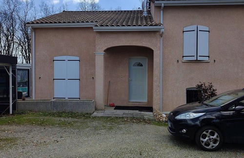 Puybegon House | Maison Piscine Chauffée Calme Avec Bois