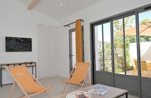 Saint Vivien House | Maison plain-pied 53m² avec terrasse et parking à St-Vivien - FR-1-706-36