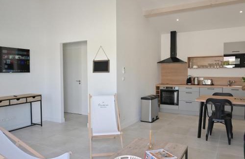 Saint Vivien House | Maison plain pied avec parking et climatisation à Saint-Vivien - FR-1-706-35
