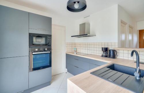 Guilvinec House | Maison pour 4 adultes, 1 enfant à 200m de la plage