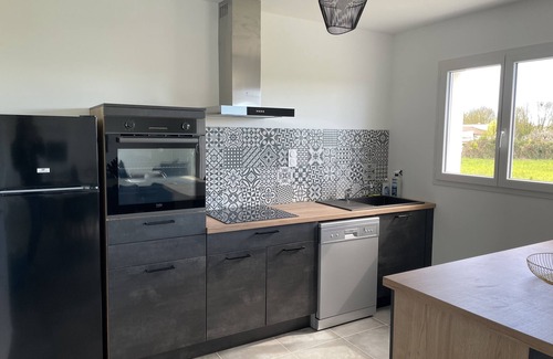 Medis House | Maison Proche Plages Royan, St Georges de Didonne, 6 Personnes