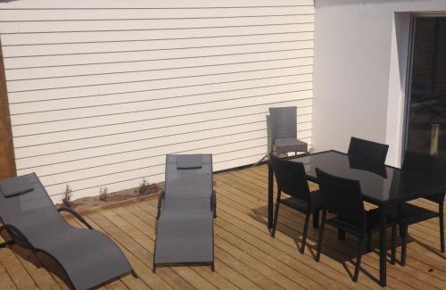 Barbatre House | Maison rénovée proche mer avec terrasse, parking privé et wifi à Barbâtre - FR-1-426-440